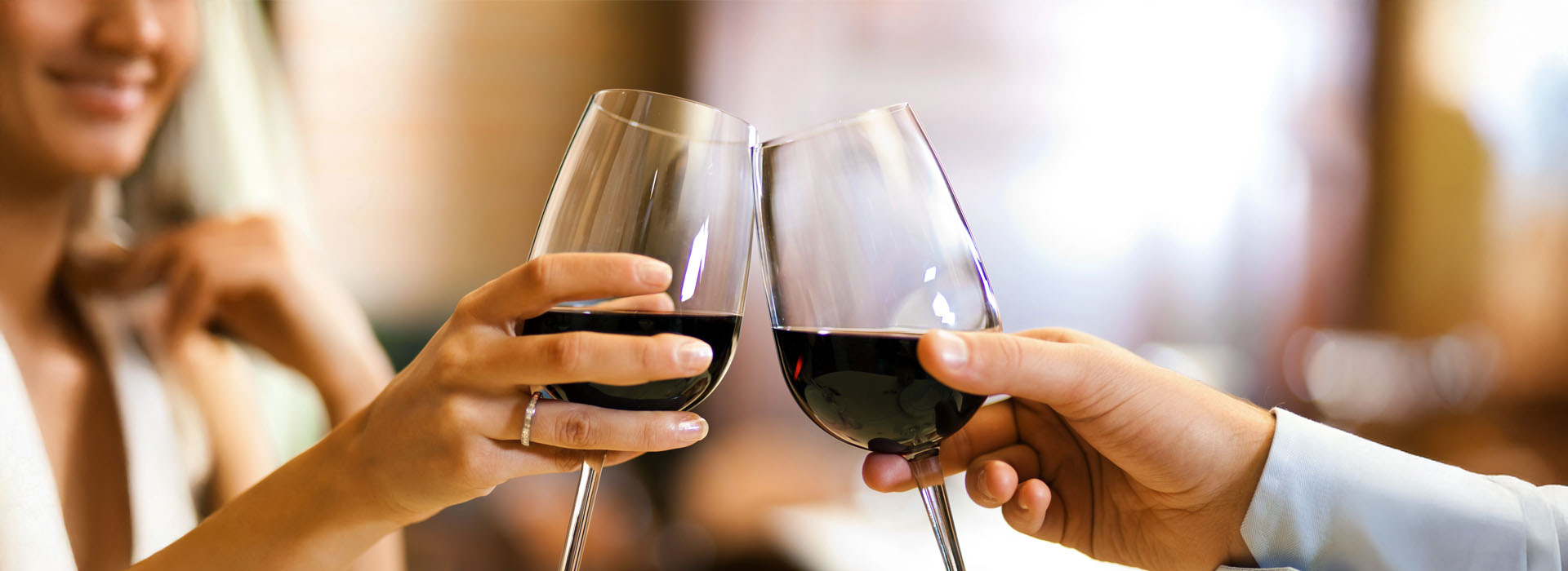 Drinks to Complement Stone Crab Claws
